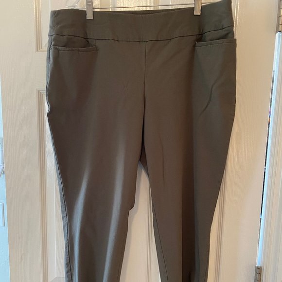 CJ Banks Pants - CJ BANKS Crop Pant